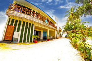 Seven Corals Guest House at Maafushi